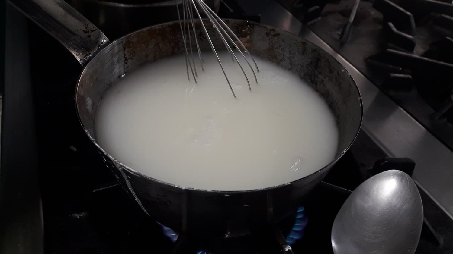 Masa de nixtamal a la venta en un mercado